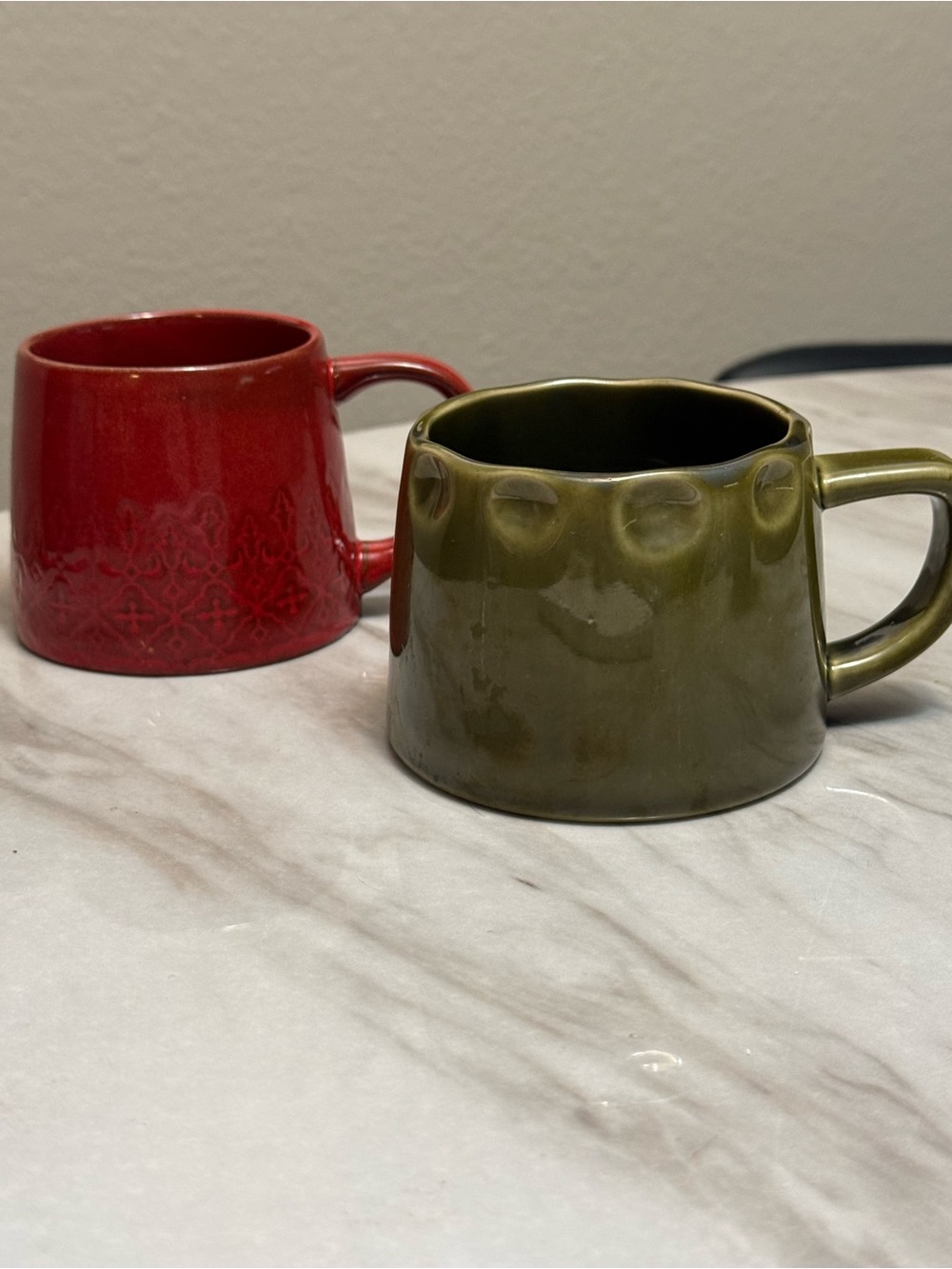 Hearth & Hand with Magnolia Stoneware Coffee Mug Set 2pc 8 fl oz Red/Green